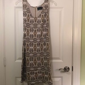 Patterned shift dress w/ belt